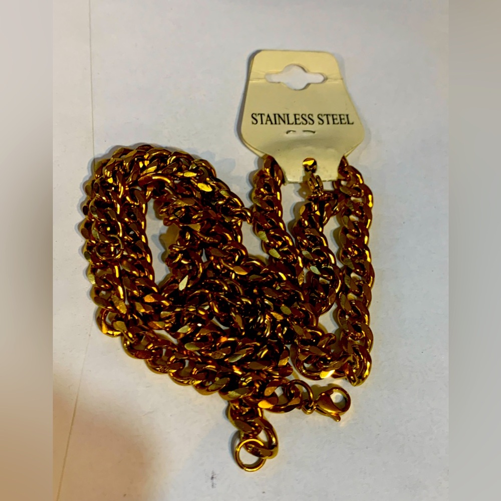 Stainlessss steel gold toner chain and bracelet NWOT